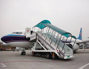 機(jī)場客梯車